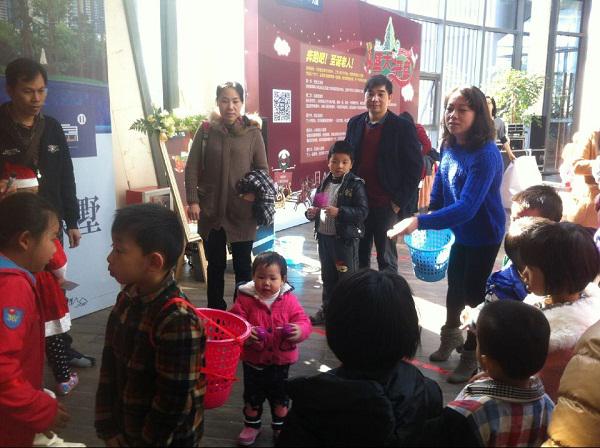 圣誕彩球裝、裝、裝