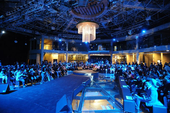 年會活動策劃場地為什么要提前預定？