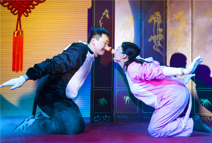 公司員工在年會活動上表演什么節目比較